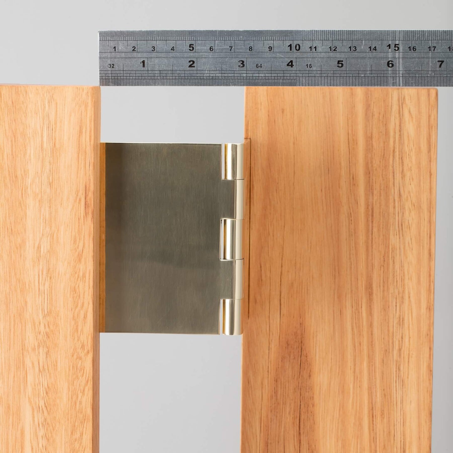 Signature Broad Butt Hinge