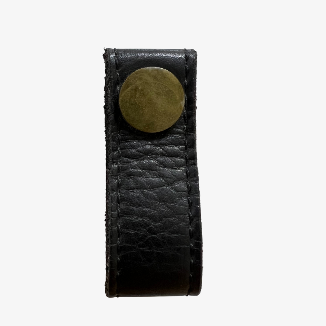 Leather-tag pulls