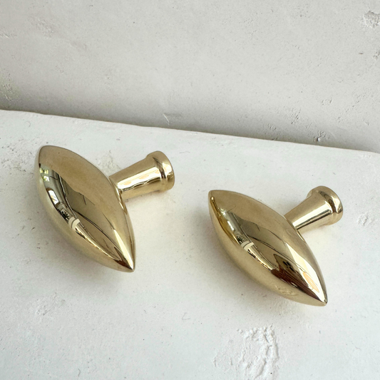 Signature Olive Knob
