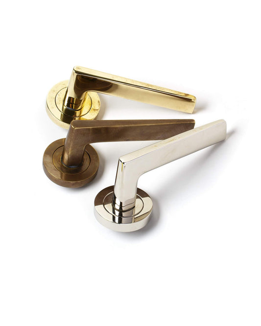 Signature Sagittarius Lever Set
